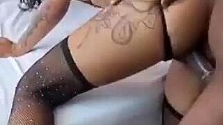 fui na casa do neg�o da rola gigante e ele me fodeu fundo e forte arrombou minha bucetinha tits pierced nipples ass huge tattoo ebony piercing small 18+ tits nipples black