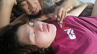 Indian Mature Babe's Swollen Pussy Dripping Wet