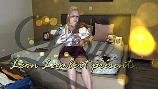 穿着衣服的女性和裸体男性