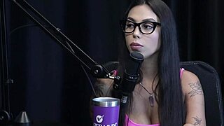 Didy Reis gets hacked, records with Maximo Garcia, shares exhibitionist tips.