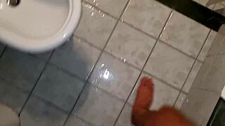 Amica in Shower Drives My Cock Wild With Moans