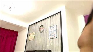 Watch This Shemale Babe Ride a Big Dildo on Webcam?