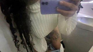 Look how I pee on my trip to Europe on the plane