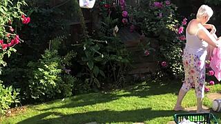 Sexy Neighbor with Big Tits and Ass Flashes Her Feet