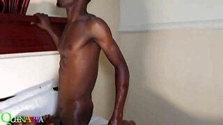 I met my ebony stepmom relaxing carelessly and lost my self-esteem over her big ass