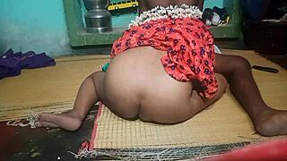 Indian Aunty Gets Hot Close-Up Fuck with Step Boyfriend in Bedroom