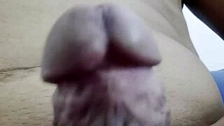 Filipino Girl Calls Sex Service In Private Bedroom