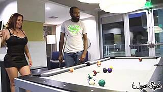 sara jay enjoying balloon time