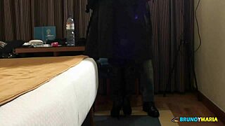 give me pleasure and penetrate deeply in front of my cuckold