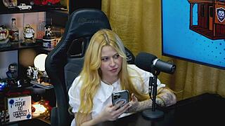 Ninfeta Viamms Rates Ruan's Shaft During First-Time Brazilian Teen Massage!