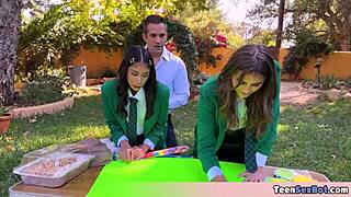 Cute teen 18+ offers free pussy at university stand