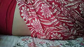 Big Boobs Young Indian MILF Fucks Boyfriend