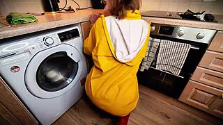 redhead british babe wants cum and piss party