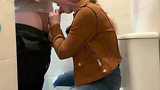 My boyfriend invited me to dinner, then fucked my ass in the restaurant bathroom 😏.