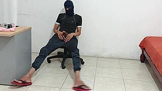 Stepsister shakes ass, makes me horny, then I masturbate!