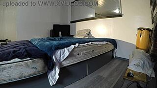 scarlett johnson solo-fuck left with deepthroat and gagging