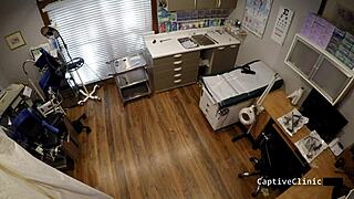 Can Donna Leigh Trump These Jail Bitches?