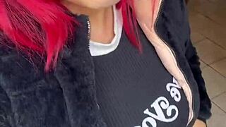 Beautiful amateur with big natural tits fucking client in apartment!