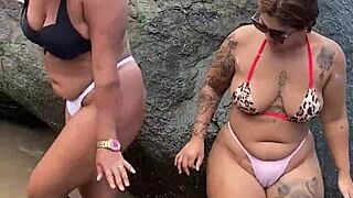 Ol� we are the peludinhas fucking on the beach.