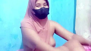 印尼家庭主妇自慰到高潮