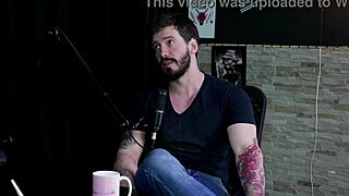 blonde teen arthur aily exposed!