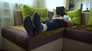 Sexy Teen Amateur Teases With Bare Soles!