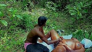 i fucked an amateur bbw goddess in the bush