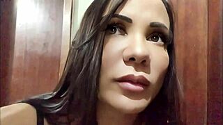 espiando o vizinho tomar banho olha no que deu