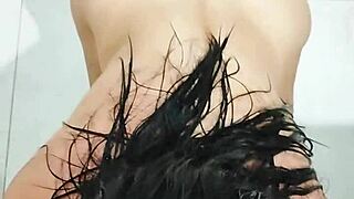 Novinha Chupando Pica Com Vontade Escondido Enquanto Os Pais Est�o Descansando No Quarto Ao Lado