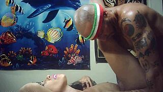 Candice Cumm Meets Maxxx Loadz For Italian Pound Machine Sex