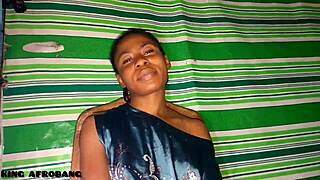 ghetto gentle dovee masturbates 😏