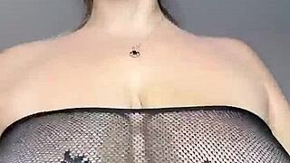 i want to sit on your face with big natural saggy tits