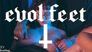 can i call you daddy while she licks my toes