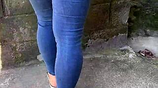 She Lowers Jeans For Outdoor Assfucking And First Time Creampie
