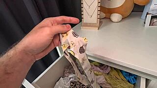 Cheated on wife with new neighbor by face fucking her huge ass and covering it in cum