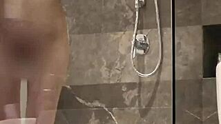Newyokumaimai takes a refreshing shower, showcasing her cute ponytail and small waist in the bath.