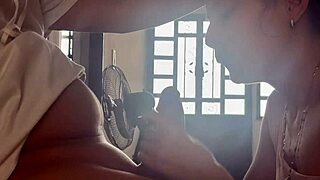 mi cuñada me espera sin pantaletas porque sabe que me la vengo a coger mientras le prepara el almuerzo a mi hermano la pongo a mamarlo