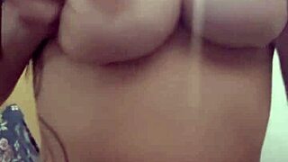 vem ver minha bucetinha piscando por voce in big ass solo masturbation. she strips with clothes ripped for bisexual lesbian cum action.