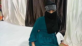 Muslim bhabhi hardcore sex doggystyle bent over assfucking anal indian