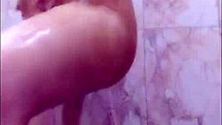 Oh My God, Chubby Indian Amateur With Big Natural Tits Milks And Fingers In Bathroom Solo!