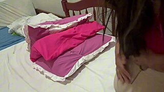 Hot Wife Shakes Ass on Dick!