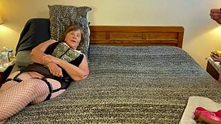 GILF卡门·安吉尔扮奶奶比茹老骚货自制深喉硬核口爆特写