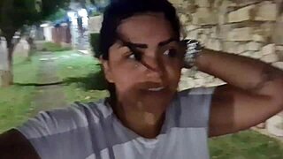 sai sem calcinha pra malhar o personal sentiu o cheiro da minha buceta suadinha me levou pro banheiro e encheu minha buceta de porra