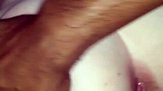 I fuck my white girl with my black cock she loves giving pussy on all fours in homemade video.