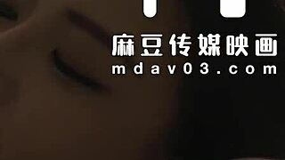 Modelmedia Asia亚妹群自慰国际打飞机月