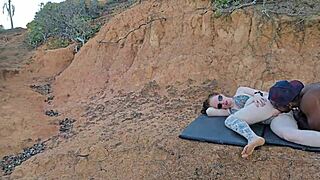 mim levou pra sair e comeu cu e gosou dentro