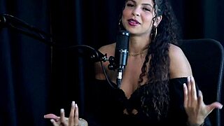 safada faz uma dan�a sensual ap�s falar que n�o faz sexo anal gosta das preliminares adora chupar transou em trilha e seus fetiches - sweet karolzinha watch on sheer red