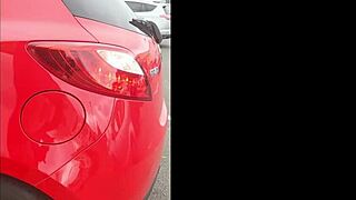 kiwi milf hints at glass beads play before creampie fuck