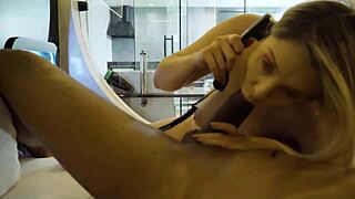 camareira do hotel veio limpar o quarto e não resistiu ao pau do negão bbc e ja foi mamar completo no sheer red