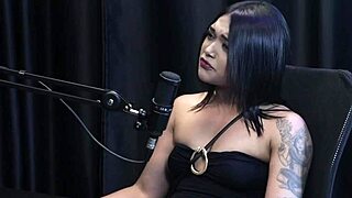 Por ser da área fitness teve muitas solicitações para criar conteúdos e pediu dinheiro à mãe informando o que faz - Jordanna Gomes Japa Joh watch on sheer red